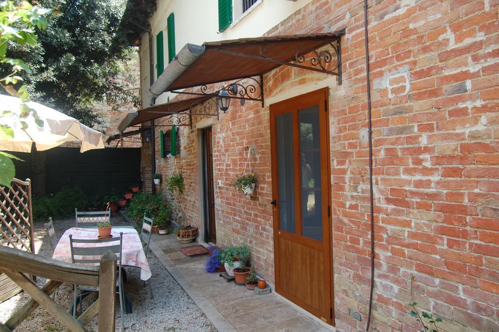 La Spiga D'Oro Vendégház Pozzo Kültér fotó
